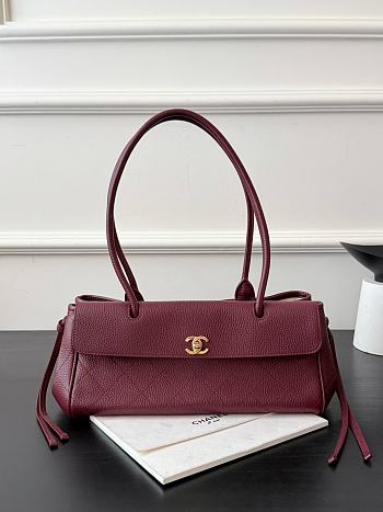 Chanel Small Tote Grained Calfskin & Gold-Tone Metal Burgundy - 30.5x15x11.5cm