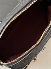 Chanel Clutch with Chain Grained Shiny Calfskin & Gold-Tone Metal Black - 19.5x11.7x5.5cm - 4