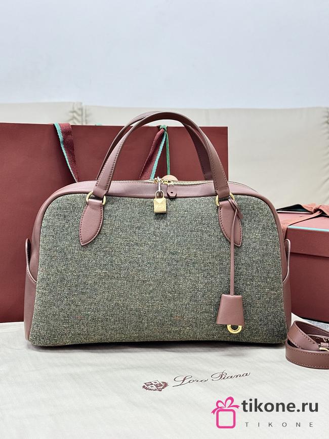 Loro Piana Medium Needle Bag Cashmere, Virgin Wool, Silk Countryside Sage (B5NA) - 40.5x20x20cm - 1