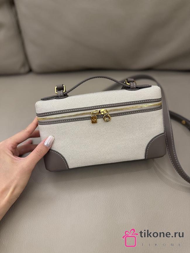 Loro Piana Extra Pocket L19 Cotton Linen Natural/Almond Tree (B5UW) - 19x7x12cm - 1