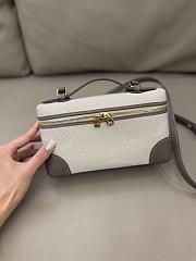 Loro Piana Extra Pocket L19 Cotton Linen Natural/Almond Tree (B5UW) - 19x7x12cm - 1