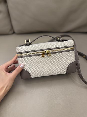 Loro Piana Extra Pocket L19 Cotton Linen Natural/Almond Tree (B5UW) - 19x7x12cm