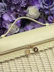 Loro Piana Extra Pocket L27 East West Wicker Rattan Cream - 27x15x10cm - 5