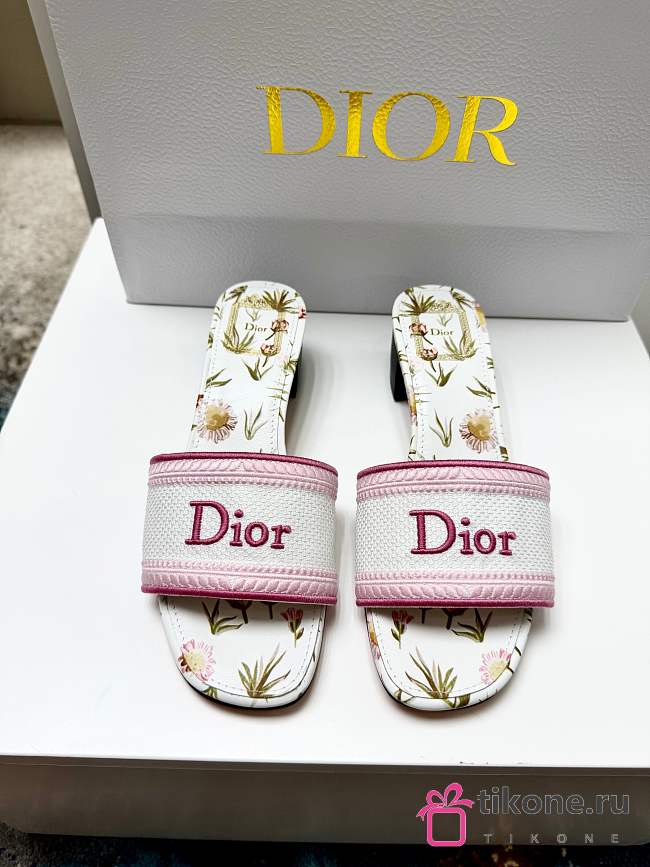 Dior Dway Heeled Slide White and Songe Pink Embroidered Cotton and Multicolor Daisy Garden Motif 3.5cm - 1