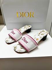 Dior Dway Heeled Slide White and Songe Pink Embroidered Cotton and Multicolor Daisy Garden Motif 3.5cm - 4