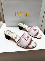 Dior Dway Heeled Slide White and Songe Pink Embroidered Cotton and Multicolor Daisy Garden Motif 3.5cm - 2