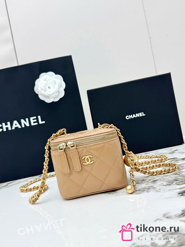 Chanel Small Vanity with Chain Shiny Lambskin & Gold-Tone Metal Beige AP1447 - 11x8.5x7cm - 1