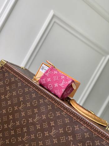 LV Trousse Speedy Monogram Denim Fuchsia M27605 - 11x7.5x6cm