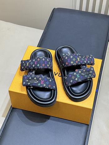 LVxTM Pool Pillow Comfort Mule Multicolored/Black 1AJLGU