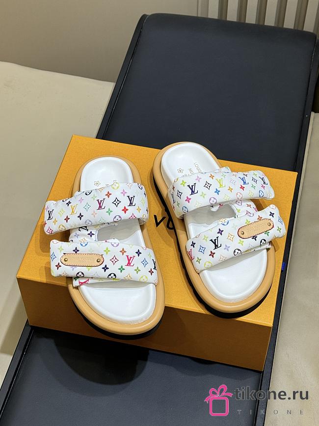 LVxTM Pool Pillow Comfort Mule Multicolored/White 1AJNEW - 1