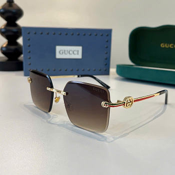 Gucci Sunglasses GG1221S