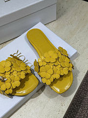 Dior Bloom Slide Dior Buttercup Embroidered Lambskin - 5