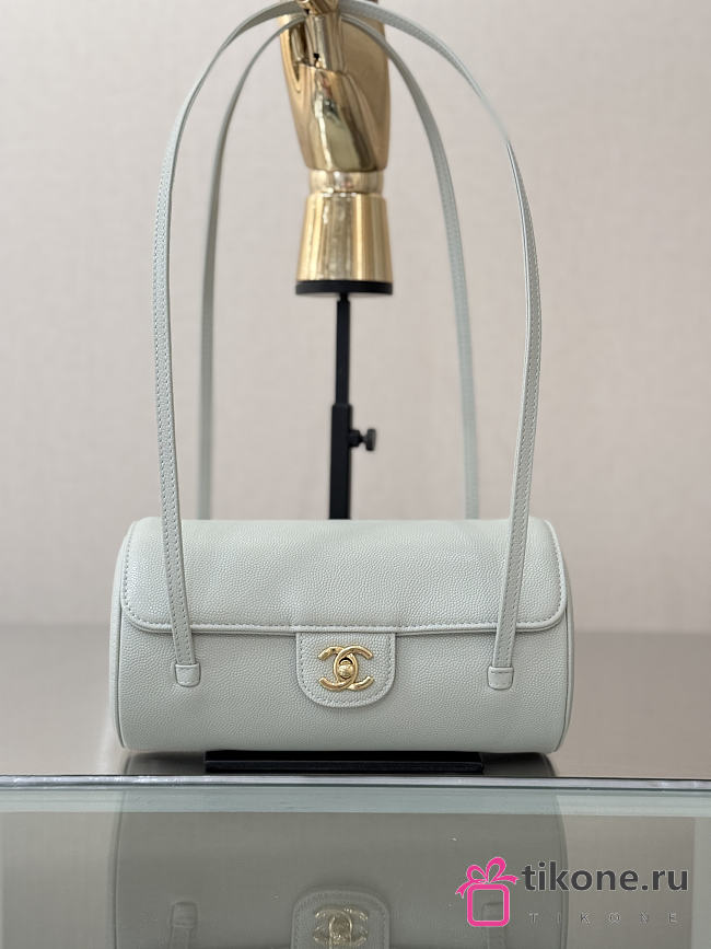 Chanel Small Bowling Bag Grained Shiny Calfskin & Gold-Tone Metal Light Green - 20.5x10x10cm - 1