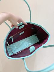 Chanel Small Tote Crocodile Embossed Calfskin & Gold-Tone Metal Green - 39x20x13cm - 4