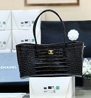 Chanel Small Tote Crocodile Embossed Calfskin & Gold-Tone Metal Black - 39x20x13cm - 1