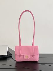 Chanel Clutch with Leather Strap Grained Shiny Calfskin & Gold-Tone Metal Pink - 17x11.5x5cm - 1