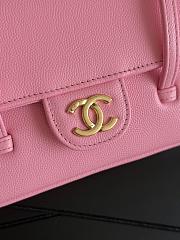 Chanel Clutch with Leather Strap Grained Shiny Calfskin & Gold-Tone Metal Pink - 17x11.5x5cm - 4