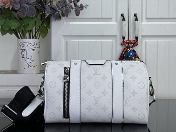 LV City Keepall Taigarama Leather M27644 - 27.5x16.5x15cm