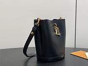 LV Bloom Mini Hobo Black M27260 - 17.5x16x11cm - 6