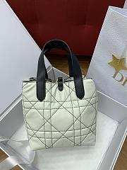 Small Dior Toujours Vertical Tote Bag White Macrocannage Calfskin with Contrasting Black Topstitching - 18x16x12cm - 4