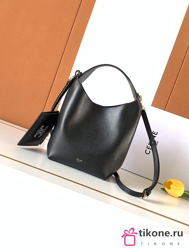 Celine Small Hobo In Supple Smooth Calfskin Black - 31x18x6cm - 1