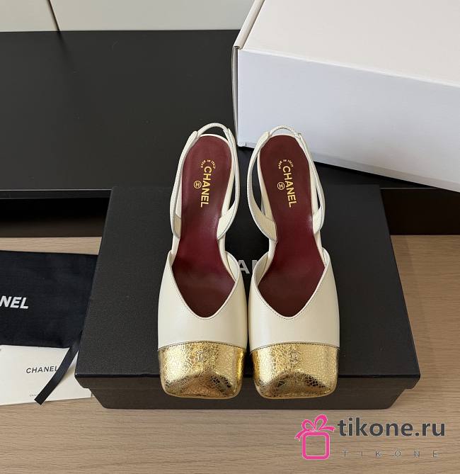 Chanel Slingbacks Lambskin & Crackled Laminated Calfskin Ivory & Gold 90mm - 1