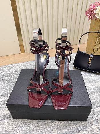 YSL Opyum Sandals In Patent Leather In Burgundy 8.5cm