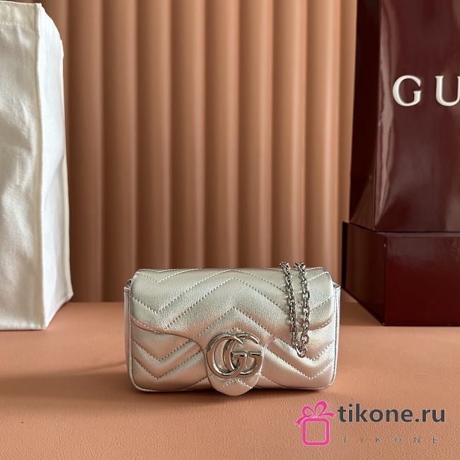 Gucci GG Marmont Mini Shoulder Bag In Metalic Silver Leather ‎- 16.5x9.5x4.5cm - 1