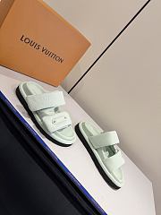 LV Pool Pillow Comfort Mule Green 1AJKZG - 2