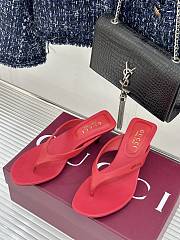 Gucci Vittoria Thong In Red Leather 55mm - 3