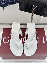 Gucci Vittoria Thong In White Leather 55mm - 5