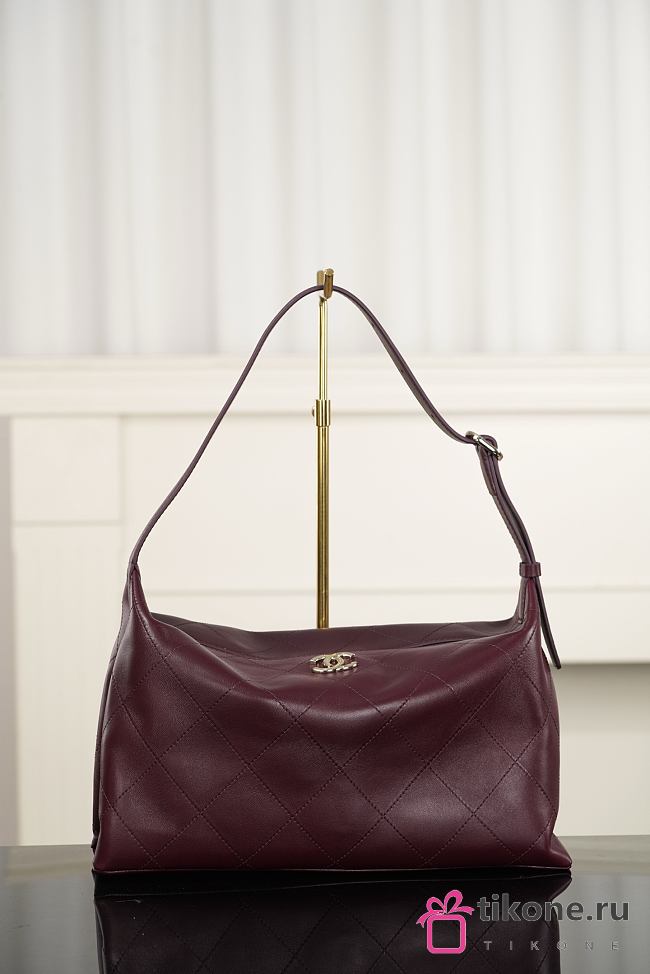 Chanel Maxi Hobo Bag Shiny Lambskin & Gold-Tone Metal Dark Burgundy - 36.5x21x9.5cm - 1