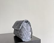 Bottega Veneta Giorno in Cloudy Indigo/Gravel - 33x19x8cm - 4