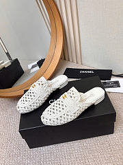 Chanel Mules Lambskin White G47122 - 3
