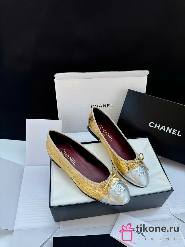 Chanel Ballet Flats Crackled Laminated Calfskin & Lamskin Gold & Silver - 1