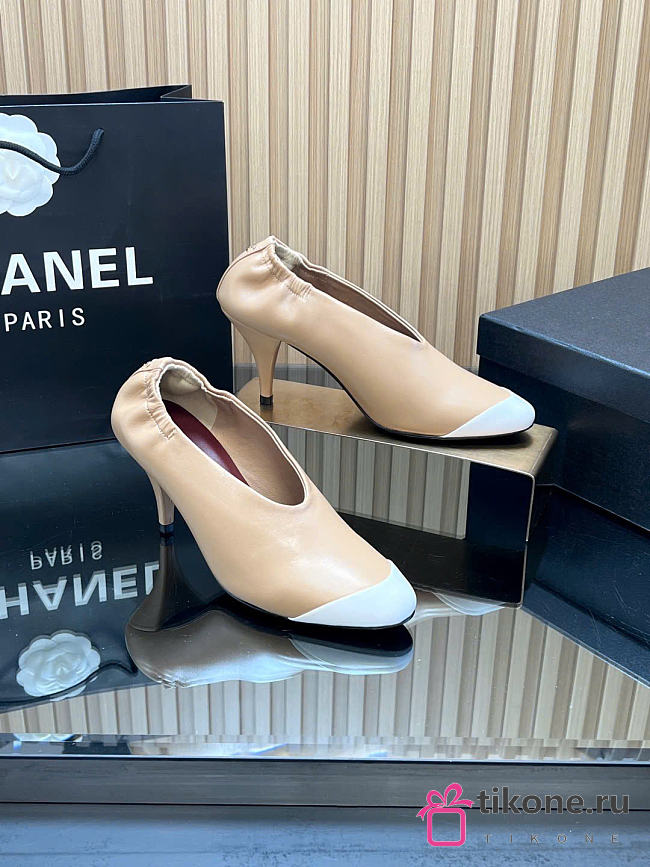 Chanel Pumps Lambskin Light Khaki & Ivory 85mm G47191 - 1
