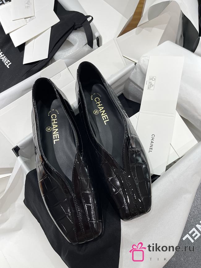 Chanel Ballet Flats Crocodile Embossed Calfskin & Patent Calfskin Black G47182 - 1