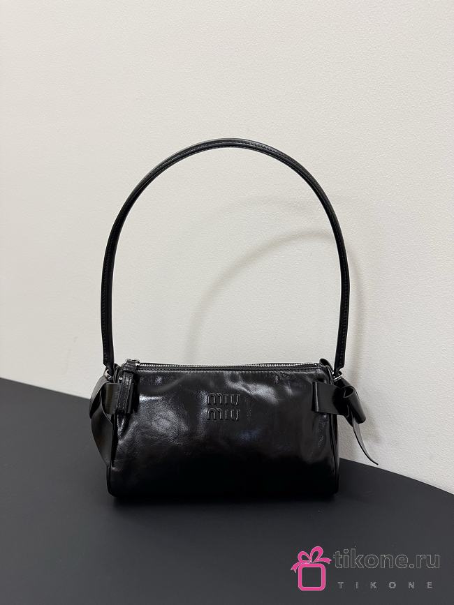 Miumiu Shiny Leather Pouch Black 5NE029 - 21x12.5x9.5cm - 1