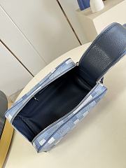 LV Dopp Kit Toiletry Bag  Damoflage Canvas Indigo Blue M28847 - 28x15x16.5cm - 4