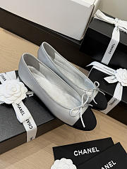 Chanel Ballet Flats Laminated Lambskin & Grosgrain Silver & Black G02819 - 2
