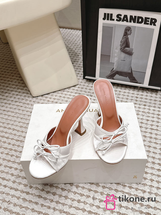 Amina Muaddi Eleonora Lace Slipper 95 Ivory Lace - 1