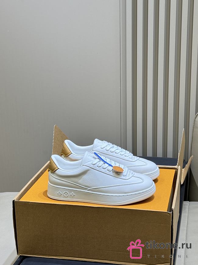 LV Flash Sneaker White Plain Calf Leather 1AJA21 - 1