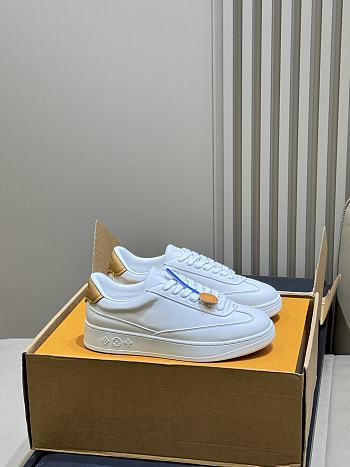 LV Flash Sneaker White Plain Calf Leather 1AJA21