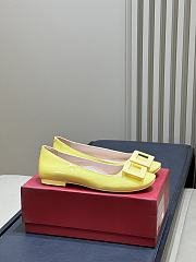 Roger Vivier U Look Ballerinas In Patent Leather Yellow - 1