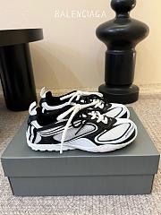 Balenciaga Radar Gradient Lines Sneaker In White And Black - 1