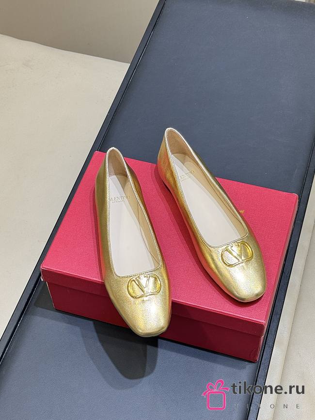 Valentino VLogo Signature Ballerina In Laminated Nappa Leather Gold - 1