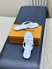 LV Gaia Flat Thong White 1AK46T - 3