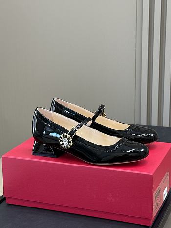 Roger Vivier Tres Vivier Mary Janes In Patent Leather