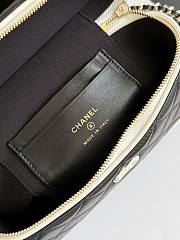 Chanel Vanity with Chain Lambskin & Gold-Tone Metal Black & White - 19.5x17x5cm  - 4