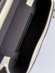 Chanel Vanity with Chain Lambskin & Gold-Tone Metal Black & White - 19.5x17x5cm  - 2